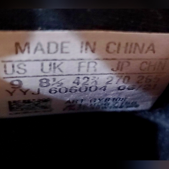 Men's Adidas Continental UltraBoost tennis shoes size 9 - Picture 9 of 11